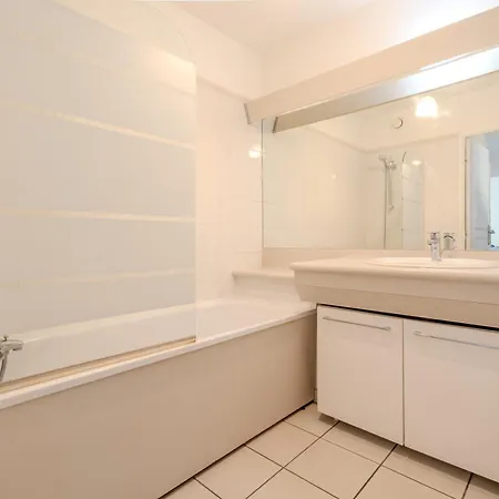 Le Jardin De L'atrium - Moderne Proche De Geneve Et Palexpo Apartman Saint-Julien-en-Genevois
